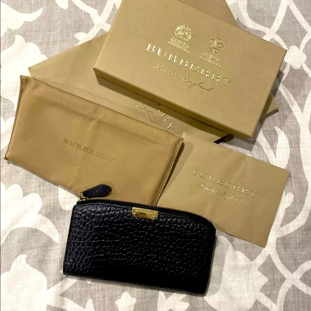 Burberry Alvington Continental Wallet Grain Leather Black